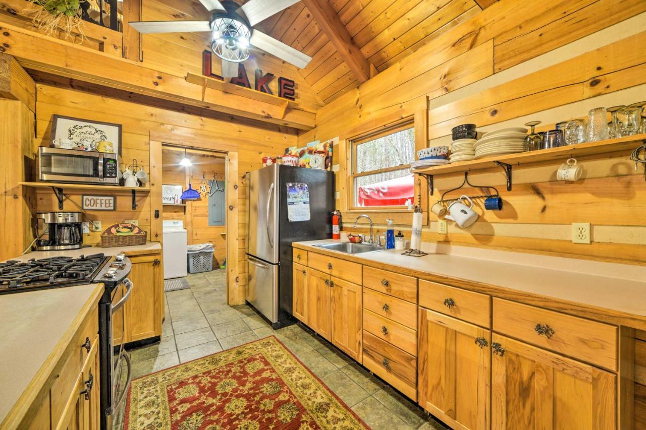 Quiet, Woodsy Retreat Deck And Kentucky Lake Access New Concord エクステリア 写真